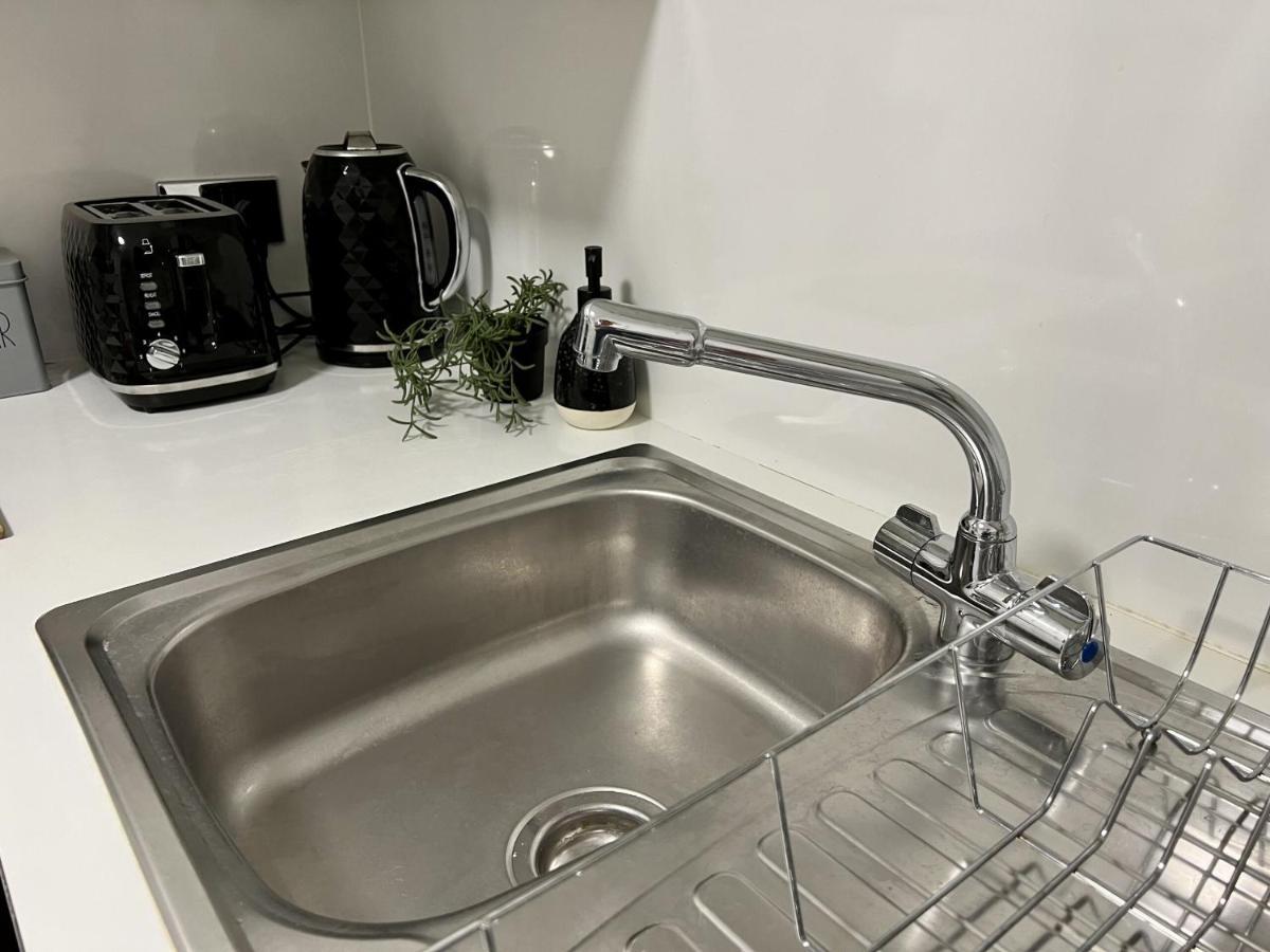 Charming 1Br Next To The Lanes By Sullivan Stays Hove Exterior foto